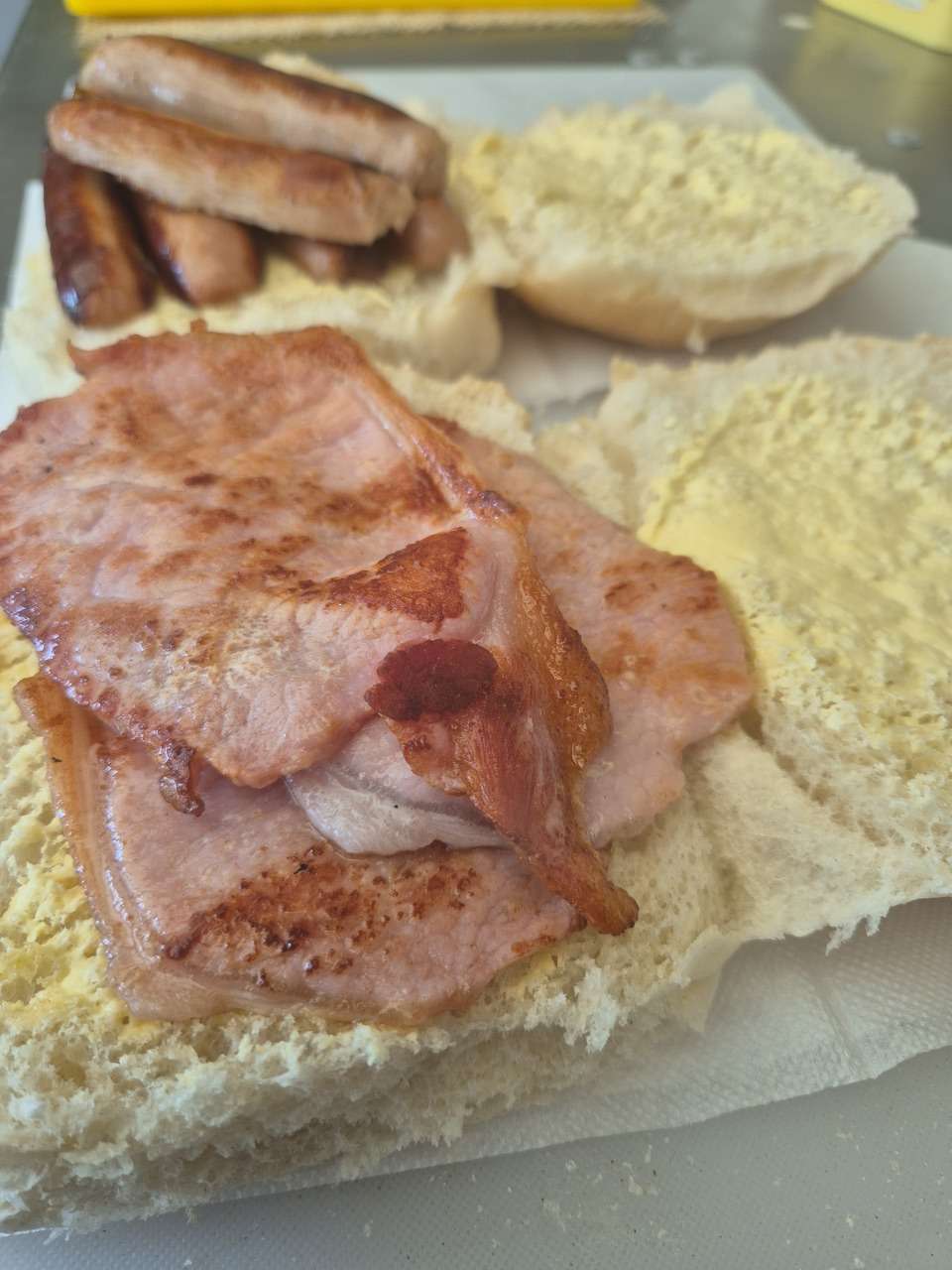 Crispy bacon sandwich